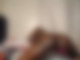 Bella's Live Sex Cam Show