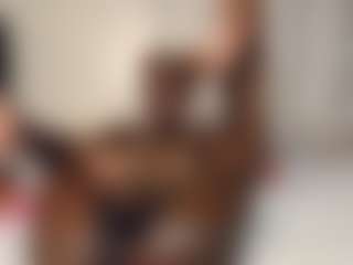 Bella's Live Sex Cam Show