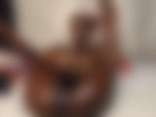 Bella's Live Sex Cam Show
