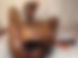 Bella's Live Sex Cam Show