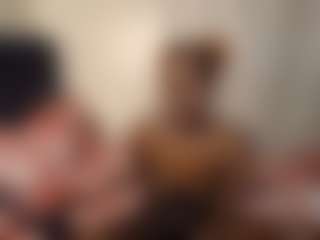 Bella's Live Sex Cam Show