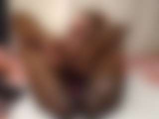 Live cam show with Bella - Ebony Big Tits on Camiplay Live