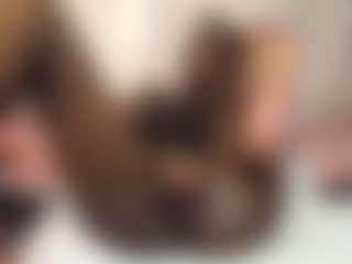 Bella's Live Sex Cam Show