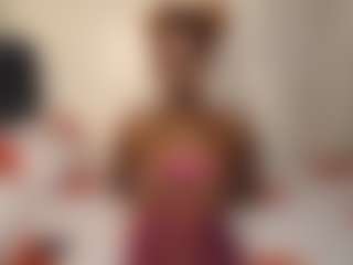 Bella's Live Sex Cam Show