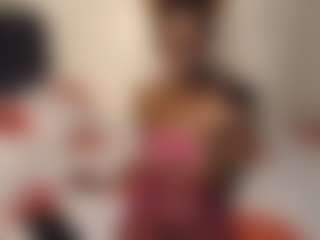 Bella's Live Sex Cam Show