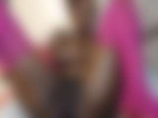 Bella's Live Sex Cam Show