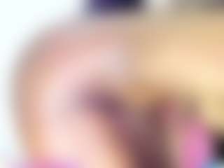 Live cam show with kaitllyn-queen - Thin on friskycurves.com