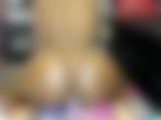 Live cam show with kaitllyn-queen - Nipple Piercings on Camsoda