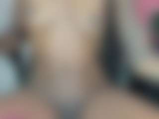 Live cam show with kaitllyn-queen - Ebony on Camsoda | colombia