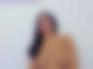 Live cam show with SashaaMoon - Curvy on Hubzter Live