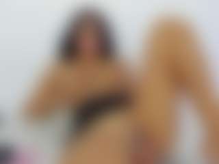Live cam show with SashaaMoon - Squirt Curvy on CamSodaAdn