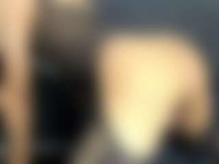 Live cam show with ArianaSalazar - Smoking on crypto-cams