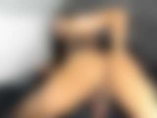Live cam show with ArianaSalazar - Young Adult on Camsoda