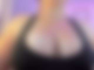 Milf Victoria's Live Sex Cam Show