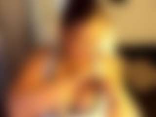 Live cam show with Milf Victoria - Middle Aged on Chatstar
