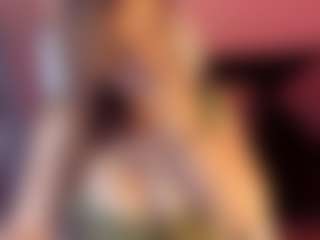 Live cam show with Milf Victoria - Middle Aged on MyBangCams