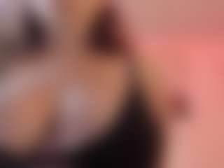 Milf Victoria's Live Sex Cam Show