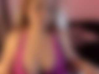 Milf Victoria's Live Sex Cam Show