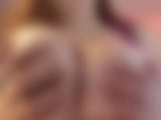 Live cam show with Milf Victoria - Dildo Brown Hair on sexylive.show