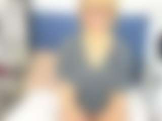 Live cam show with MarieDesire - Mature on CamwithHer