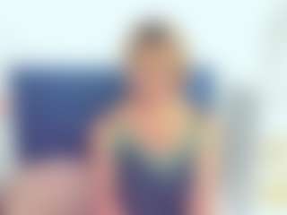 MarieDesire's Live Sex Cam Show