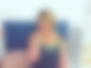 Live cam show with MarieDesire - Mature on Mixed Magazine Live