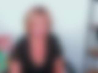 Live cam show with MarieDesire - Mature on SpunkLive