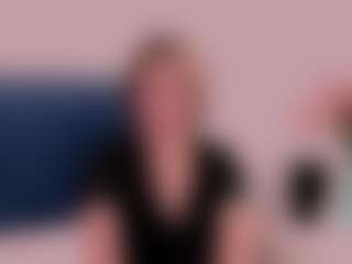 MarieDesire's Live Sex Cam Show