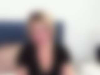 MarieDesire's Live Sex Cam Show