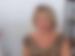 Live cam show with MarieDesire - Mature on Strip Flash - Live Sex Shows