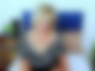 Live cam show with MarieDesire - Body Massage on Camiplay Live