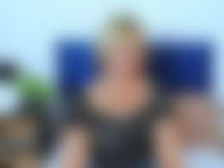 Live cam show with MarieDesire - Body Massage on SmokeAndPoke