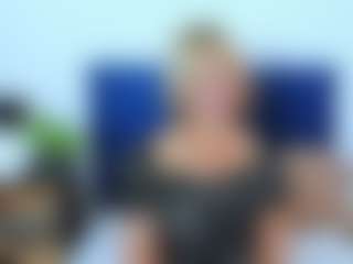Live cam show with MarieDesire - Average on Latina Girls