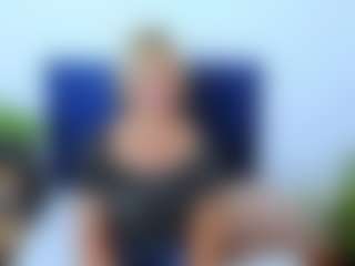 Live cam show with MarieDesire - Domination on Livezox