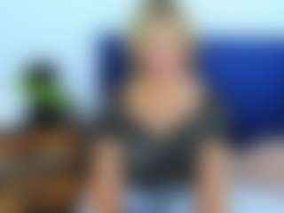Live cam show with MarieDesire - Role Play on Camiplay Live