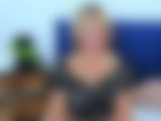 Live cam show with MarieDesire - Upskirt on sexytreat.net