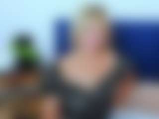Live cam show with MarieDesire - Blonde Hair Middle Aged on Fling VIP Chat