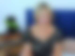 MarieDesire's Live Sex Cam Show