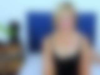 Live cam show with MarieDesire - Granny on madthumbs
