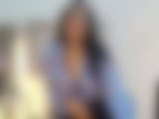 Live cam show with Zuzana21 - Mature on live18s.com