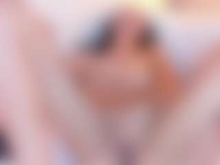 LinaGlam's Live Sex Cam Show