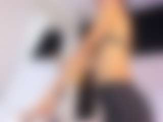LinaGlam's Live Sex Cam Show