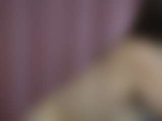 Live cam show with OneLaya - Moaning on livesuperchat.net