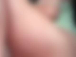 Live cam show with Piper - Squirt Teen (18+) on fapnchat