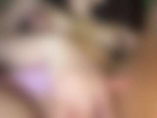 Live cam show with Piper - Spy Curvy on CamwithHer
