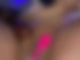 Piper's Live Sex Cam Show