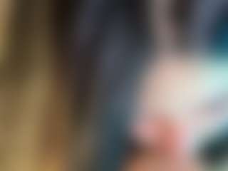 Live cam show with Piper - Teen (18+) on Dolls Live