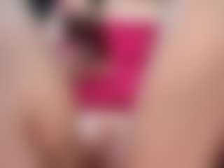 Live cam show with Piper - Anal Curvy on Camsoda