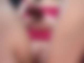Live cam show with Piper - Flirt Ebony on Camsoda