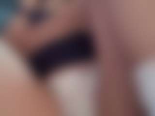 Live cam show with Piper - Brown Eyes Toys on Camsoda
